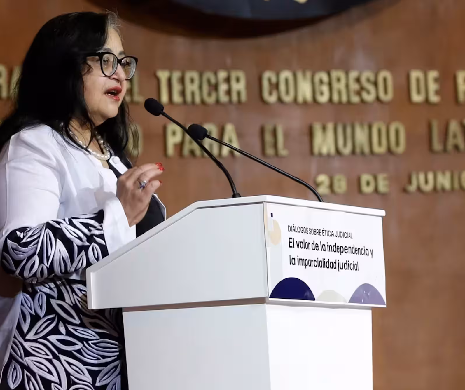 “NO CEDEREMOS NI UN MILÍMETRO DE NUESTRA DEMOCRACIA CONSTITUCIONAL”, ADVIERTE MINISTRA NORMA LUCÍA PIÑA HERNÁNDEZ